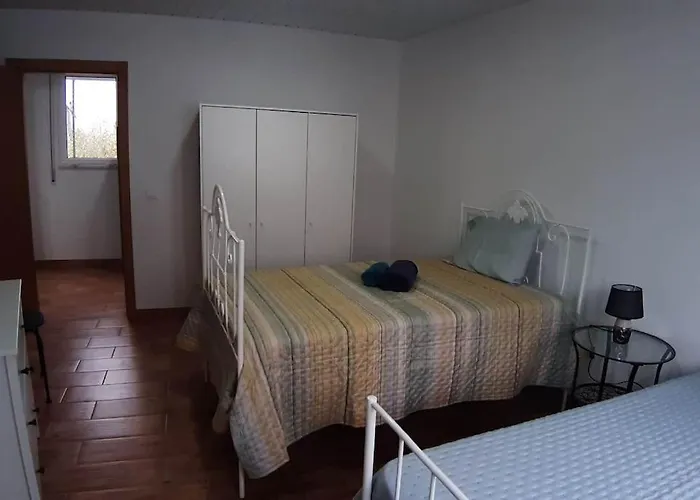 T2 - 45min Lisbon 펜션 Macussa